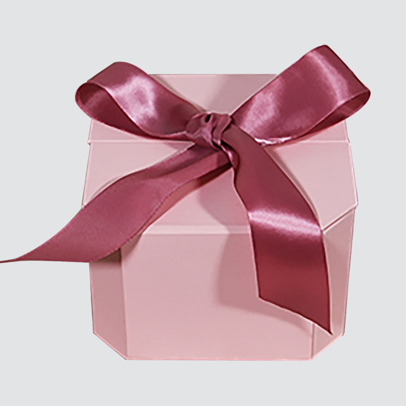 Vaaleanpunainen suloinen Bowknot-lahjapakkaus muotoinen läppä kynttiläkuppi suklaa hieno lahjapakkaus